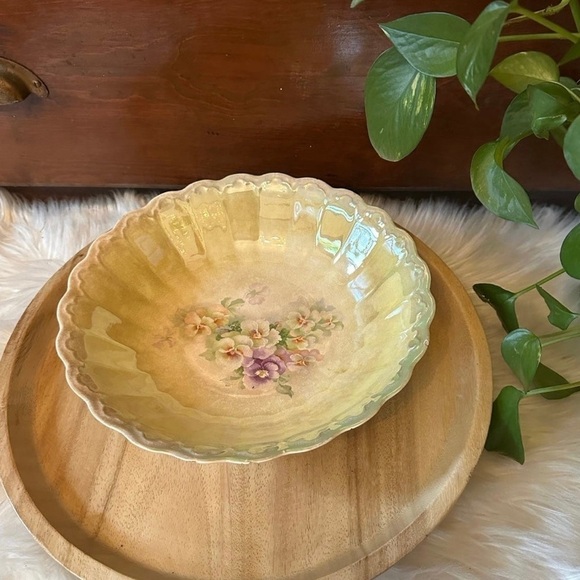 Beautiful Antique Yellow Floral Iridescent Porcelain Serving Bowl - Picture 2 of 6